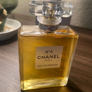 Chanel N°5 Eau de Parfum Spray